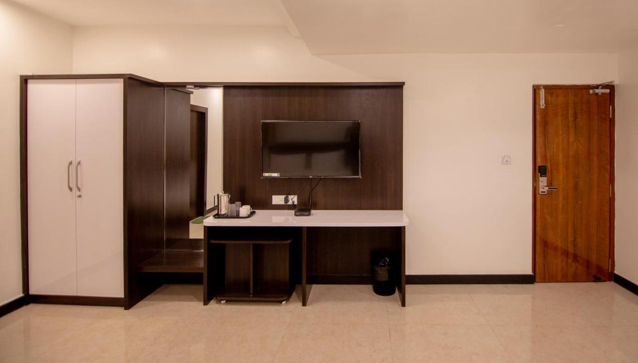 Gopuram Residency Hotel Madurai Exterior photo